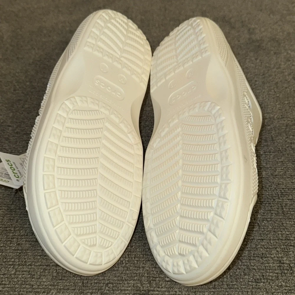 Crocs Baya Sandal NWT